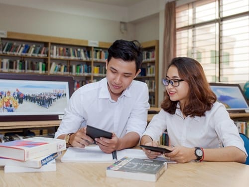 Đọc sách nâng cao kiến thức