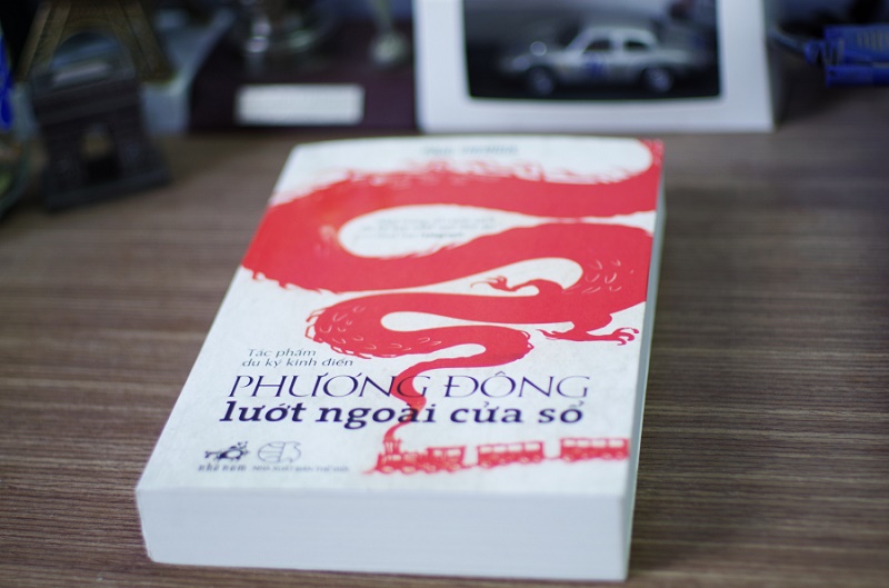 Những cuốn sách hay nên đọc: Phương Đông lướt ngoài cửa sổ - Paul Theroux