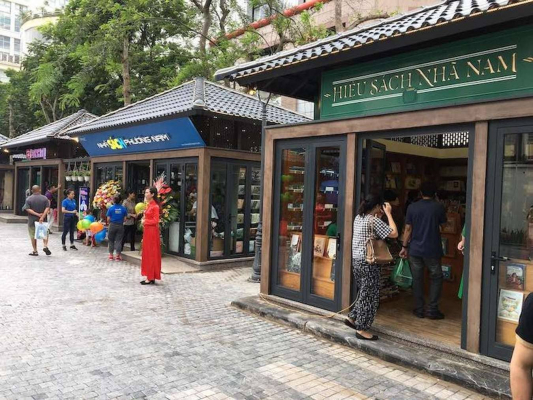 Top 5 Chợ, Phố Sách Cũ Hà Nội: Sách Hay Giá Siêu Rẻ 2023