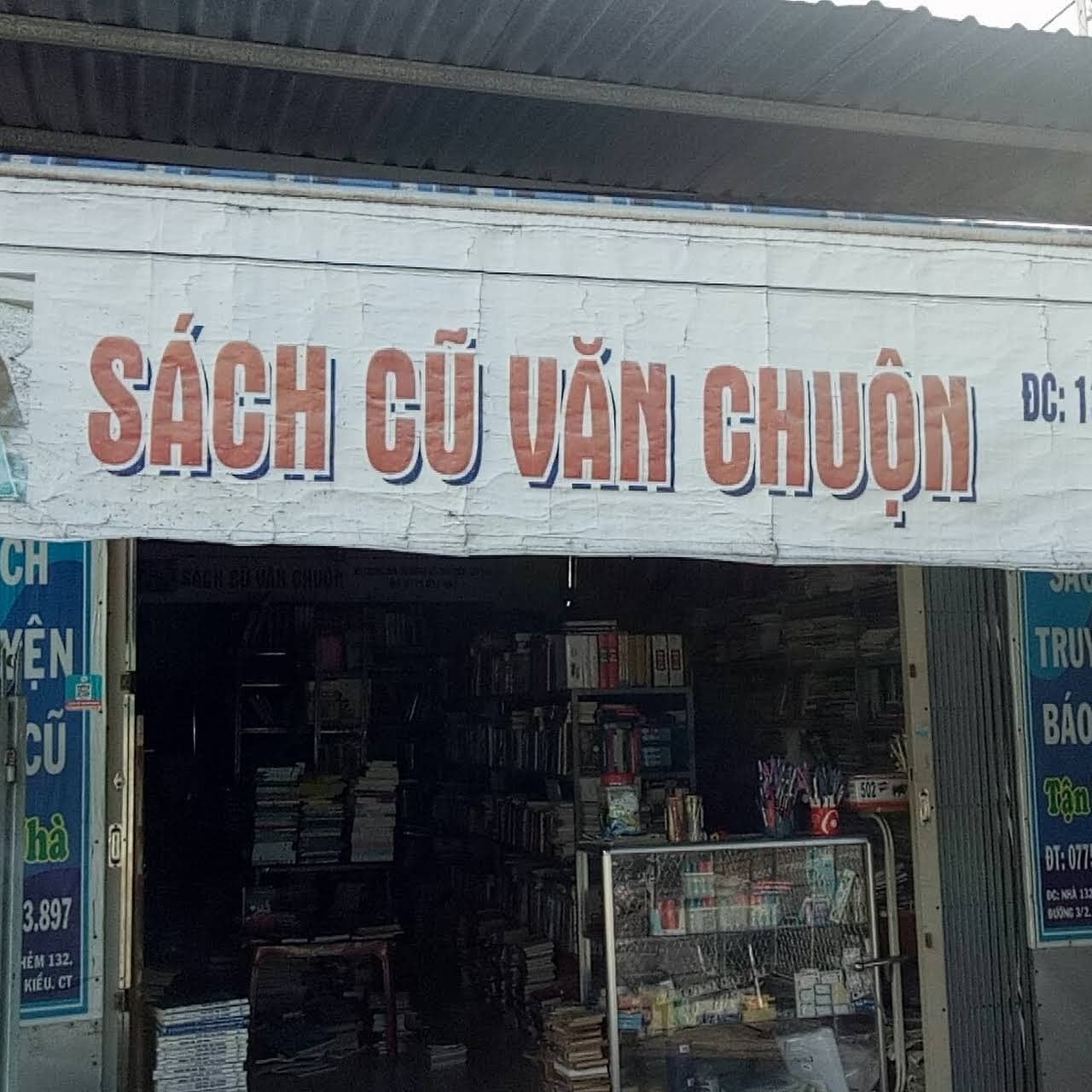 1. Nhà Sách Cũ Văn Chuộn