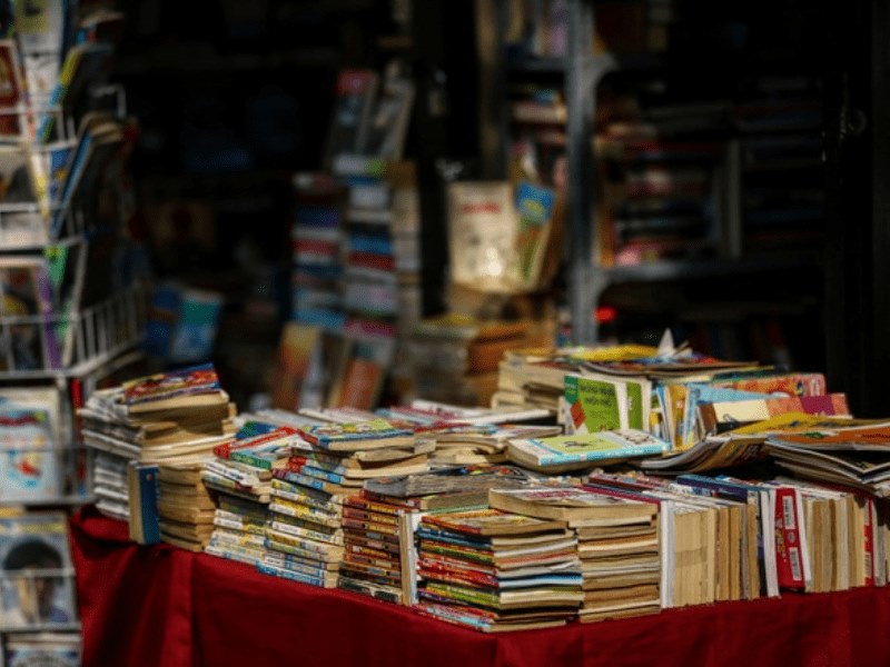 Sách Cũ Hà Nội - Điểm đến tin cậy mua sách cũ