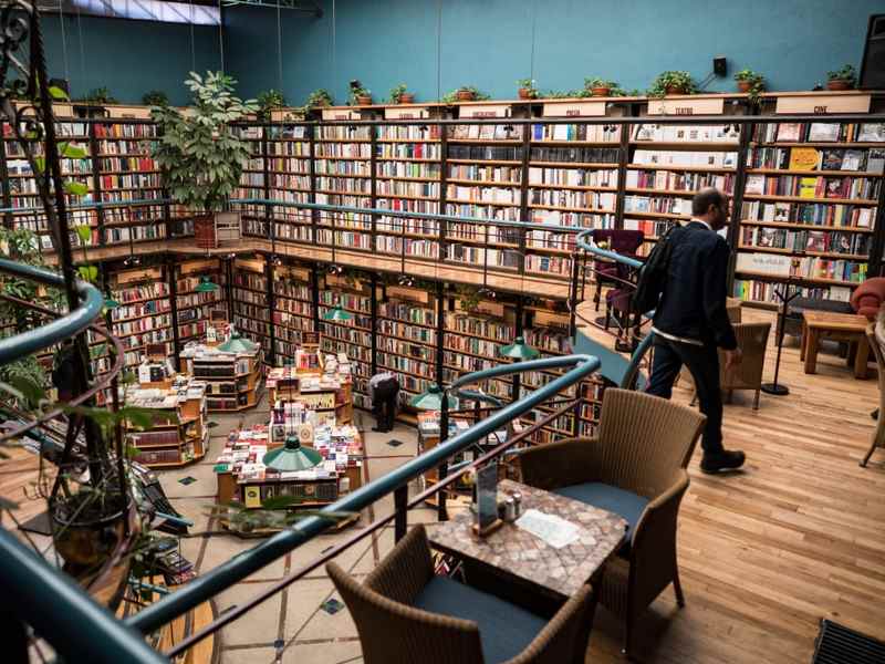 Sách Xưa - Cửa hàng sách cũ ở Quy Nhơn uy tín có nhiều thể loại sách quý