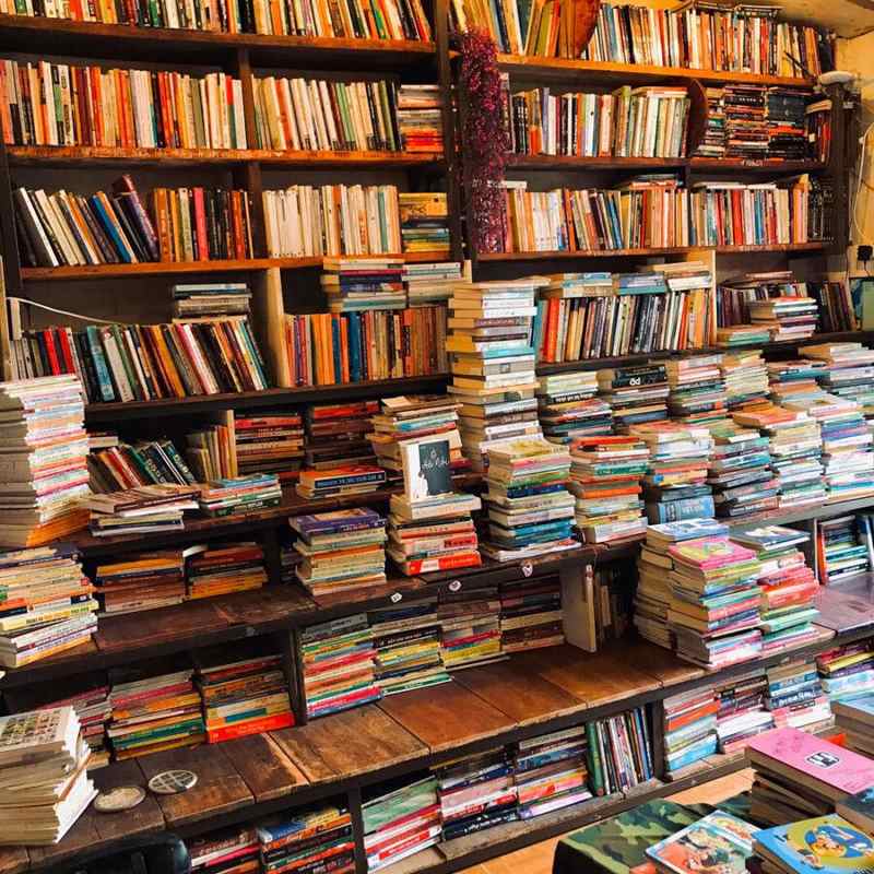 Nhà sách Vạn Trí - Nơi có chất lượng sách tốt